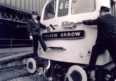 RailwayCentral's tweet image. The last down working of the "#GoldenArrow" #Class71 #E5013.... 📸#AlecHasenson.... @RailwayCentral
