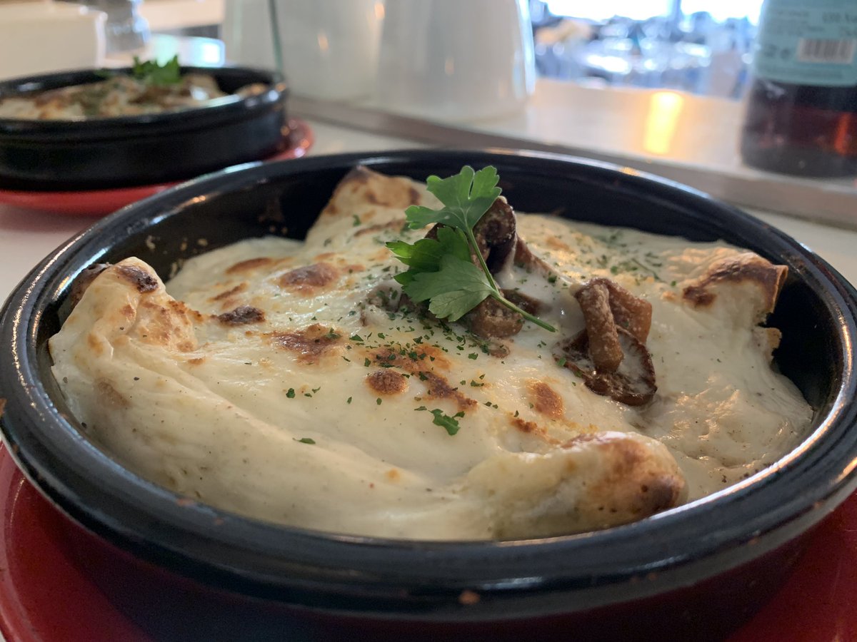 ilcommissione's tweet photo. C•A•N•E•L•O•N•E•S 🤤#solocaseros
Reservas:
* 📱983114020
* Online https://t.co/V4XaLEj9rb
🇮🇹 #lavitaèbellissima #pizza #luogodincontro #risottos #love
#photooftheday #Italia #lasaña #gettogether #pasta #napoli #StoutDay #delicious #insalata
#sábado #findesemana 🇮🇹 https://t.co/oAK3IyZKSS
