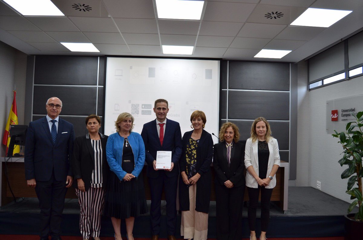 AlberGonGar's tweet photo. El día de ayer en el marco de la Universidad Europea dimos lectura a la tesis doctoral "Modelo de Competencias para la Gestora Enfermera" (MCGE). 

 Esta tesis supone el primer modelo validado de competencias para la gestora enfermera en España. https://t.co/rj8L5zdjuf
