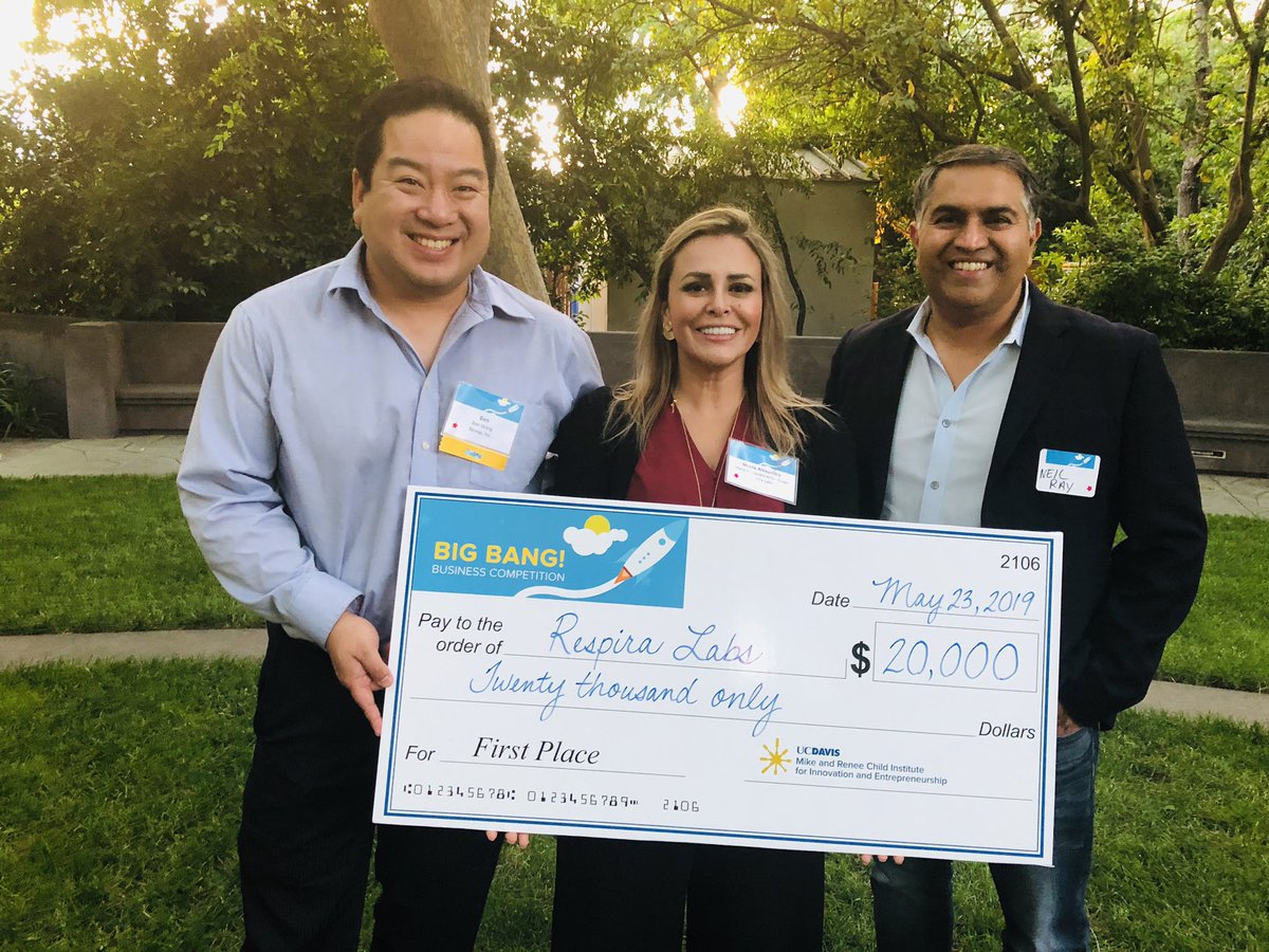 UCDavisInnovate's tweet photo. #physiciansNetworking! Celebrating 3 First Place winners at the #UCDavisBigBang awards ceremony: Ben Wang, NeVap, 2014; this year’s winner, @DrArtunduaga, @RespiraLabs; and Neil Ray, @RaydiantSPO2, 2017. AggieInnovator https://t.co/IpBTHeQ2OX