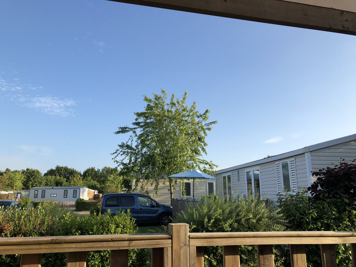 Nick_D_Rowe's tweet photo. @LeeWaterson @PwC_UK @KevinJDEllis Used my @pwc_uk #extradayoff to get here - apparently this is “Cloudy Weather” - May it be cloudy for the next week!! #extradayoffpic https://t.co/ojA5CeFlLb