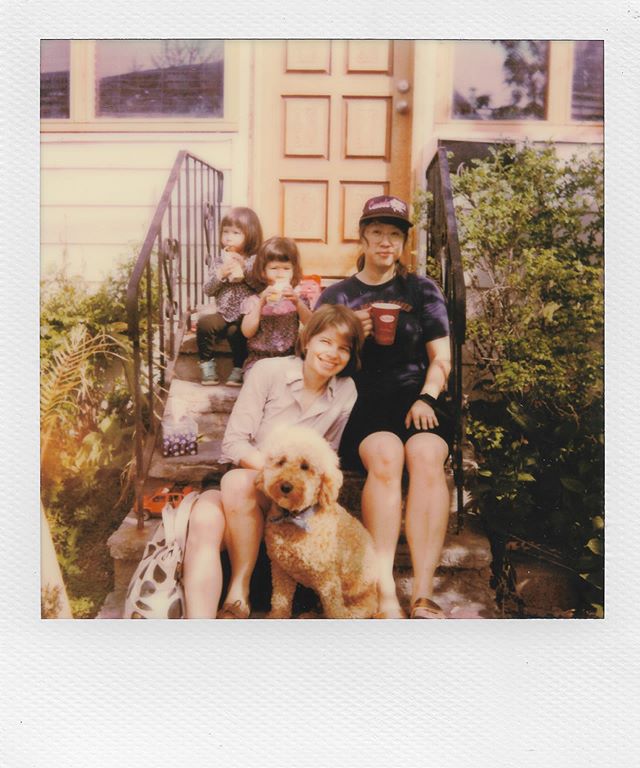 wildworks's tweet photo. @polaroidoriginals photos at the Great Glebe Garage Sale. It was nice seeing people I know out and about.
.
.
.
.
.
#ottawa #igersottawa #loveottawa #PolaroidOriginals #Polaroid #MyOttawa #CreateOriginals #BelieveinFilm…
📸 https://t.co/MoQEvs9af1 via https://t.co/q9yMebdRbc https://t.co/BKZiQ8madz
