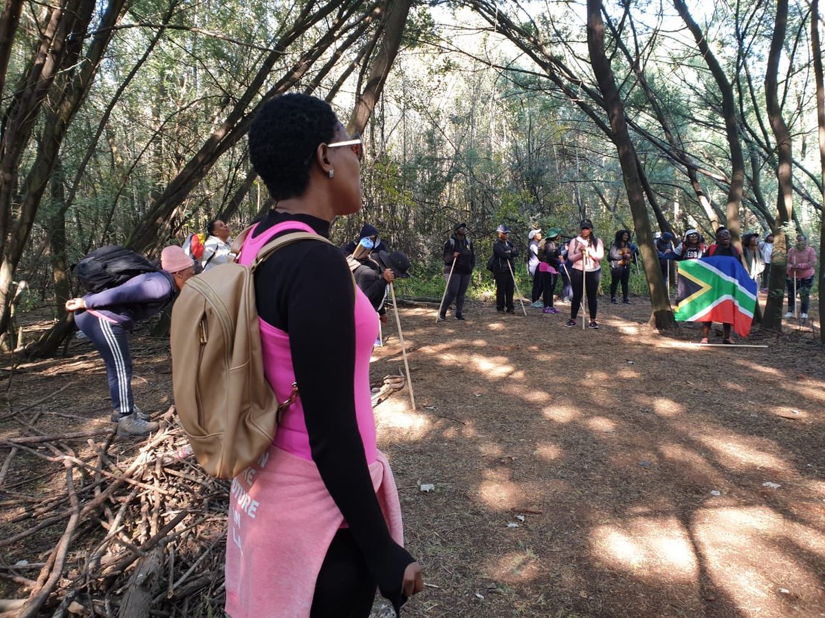 NobuntuSA's tweet photo. #SAInaguration19 #AfricaDay: we  walked the land making proclamations and hearing revelations about South Africa and our beautiful continent. An encounter!
#ThyKingdomCome
#HikeAndPray https://t.co/pLzvFlKAm6