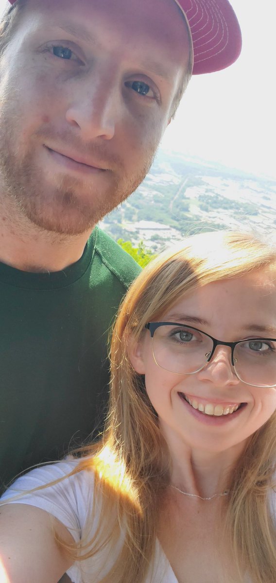 HasTheMunchies's tweet photo. Explorers #travel #explore #soulmates #travelbuddy #chattanooga #chattown #beautiful @TobaccoYousOnly https://t.co/AlLKkWY3oi