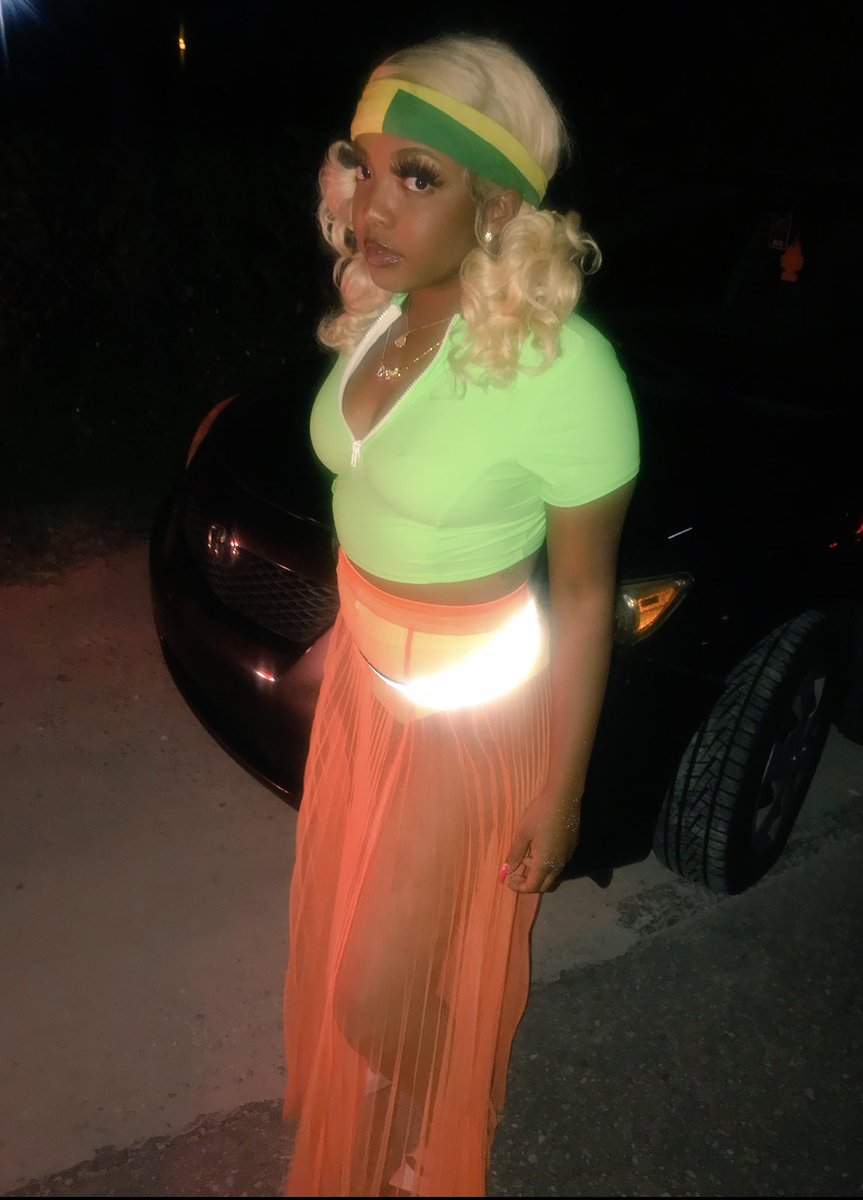 _KallMeLeyhh's tweet image. i just did it BETTER 🇯🇲🧡 #IslandFever