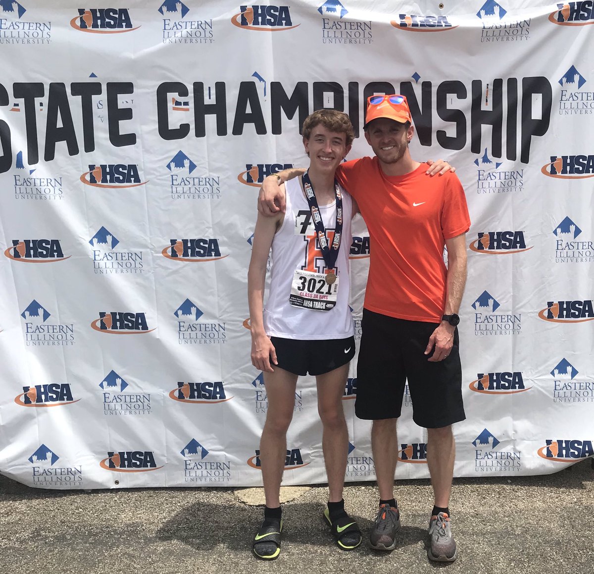 HerseyXC's tweet photo. He got it done!! @JoshMethner captures his second state championship of the year!!!#HuskyPride #WeDoBCWeCan #AllIn #StateChamp #MSLPride @District214 @HerseyHuskies @ILXCTF @MileSplitIL https://t.co/e8iCW6kDhn