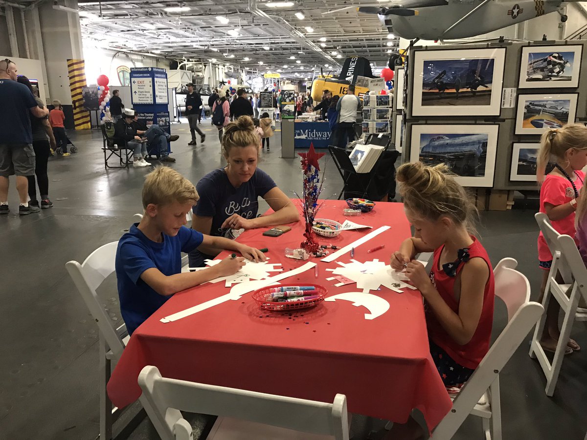 MCRDmuseum's tweet photo. Visiting the @USSMidwayMuseum for #legacyweek2019 ? Stop by our Women Marine pop up exhibit! Learn a bit about uniforms and stay to make your own paper USMC cover! #midwaymagic https://t.co/9ZeFUpLUdR