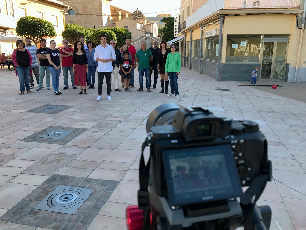 CompromisSJ's tweet image. Després d&apos;una merescuda #JornadaDeReflexió, tan sols ens queda agrair-vos el treball incansable que heu fet durant estos mesos!

Vosaltres feu que dia a dia la família de @compromisj no pare de créixer 🧡

#MilGràcies #ReflexionaAmbCompromís