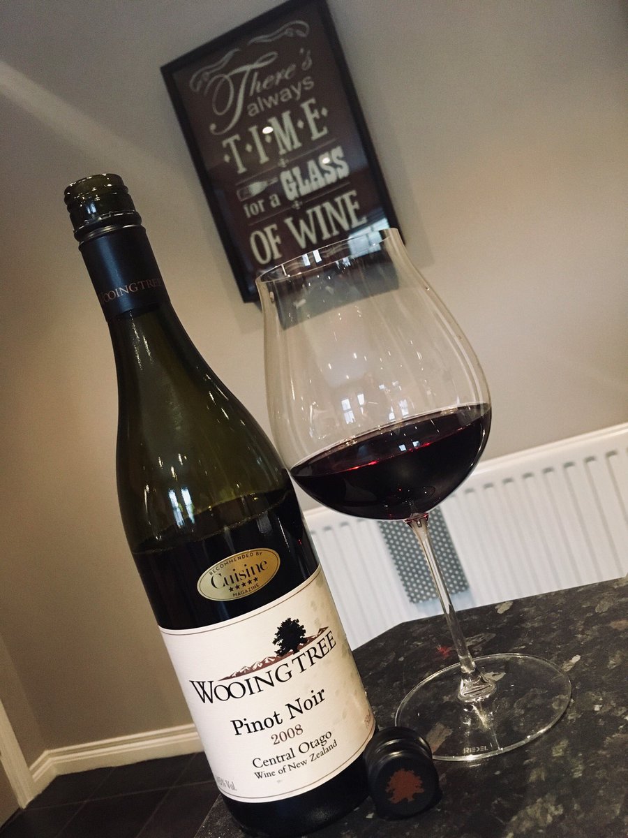 AngieYWine tweet media