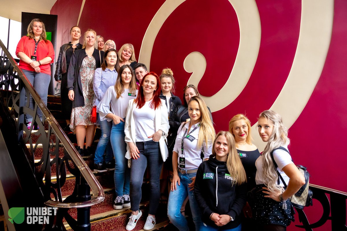 unibetopen's tweet image. Our #QueenRules Ladies Only event! 
#UnibetOpenLondon #UOLondon #ShuffleUpAndTea 
@WakaWaka_89 @PolgarKriszta @MelaniaMylioti