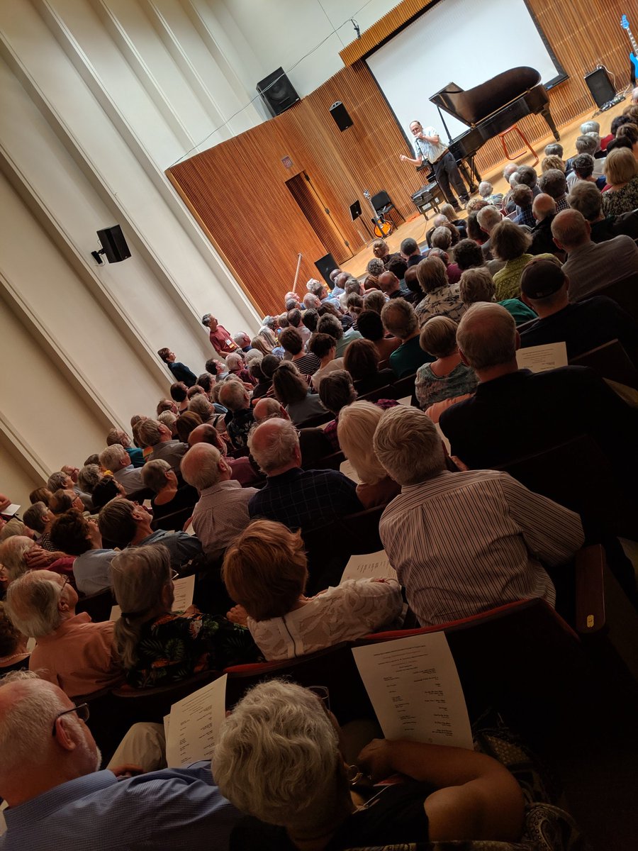 DanielleObies's tweet photo. Packed house in Kulas Recital Hall for the 1969 Talent and Variety Show! Great talent, Obies! @oberlinalumni @oberlincollege #ObieCRW https://t.co/hsawTTTs4R