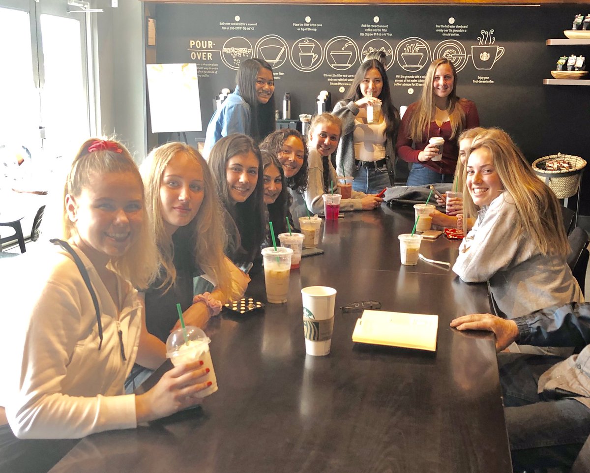 CFSC2002DA's tweet photo. Girls hittin’ the mean streets of Kamloops #starbucks #bcsplshowcase #bleedgreen #gofoothills #wherescmac? @SoccerCMAC @FoothillsSoccer https://t.co/OkIuEJ0Tvu