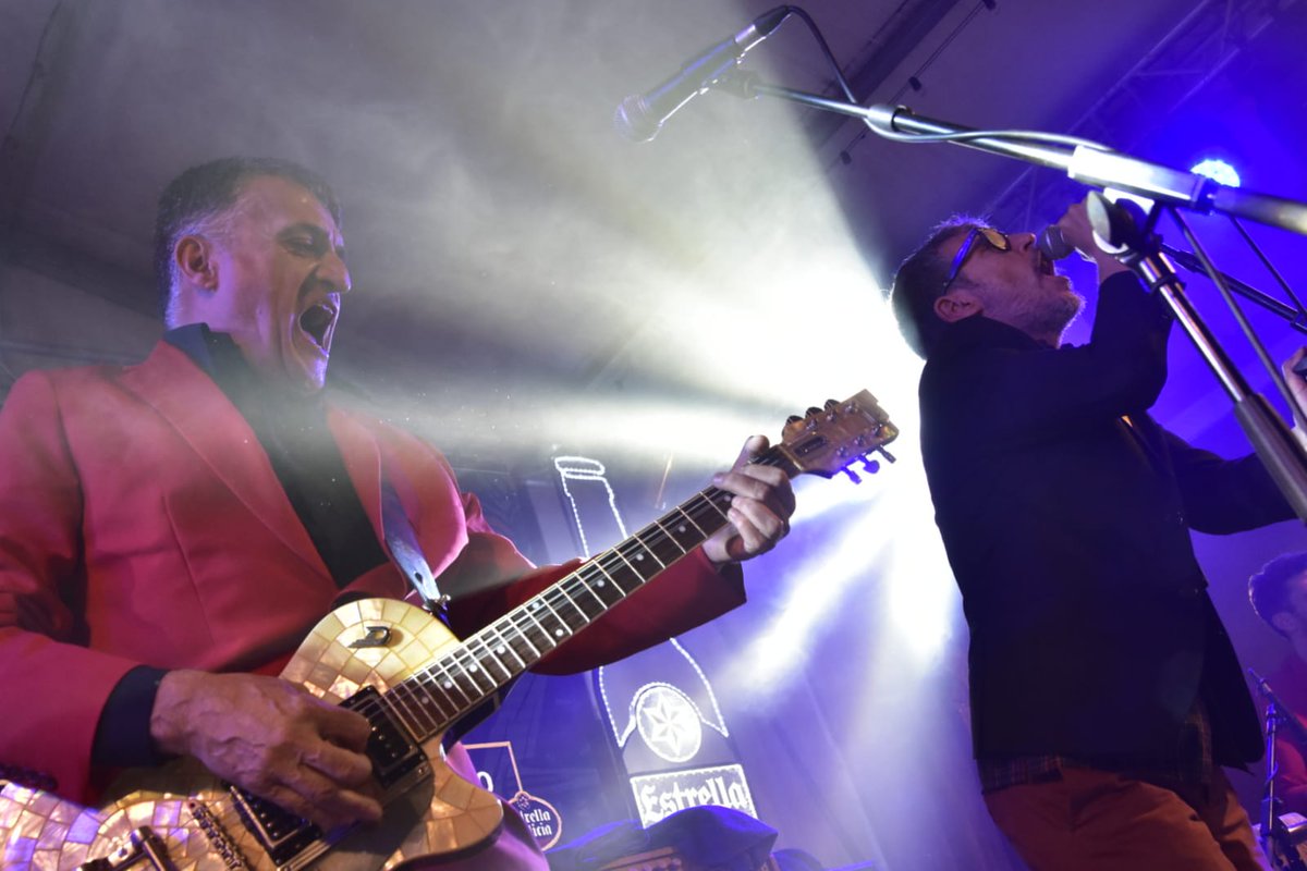 festivaldecans's tweet photo. Acábase #Cans19 . Levámonos momentos xeniais cheos de arte, talento, cultura... Maxia. Estes días especiais merecen un fin de festa á altura: bailaremos a rachar no #Torreiro con #Wyoming e con invitados especiais como @ivanferreiro ata que non sintamos os pés! Medre #Cans !❤️ https://t.co/eWuRHbMsVG