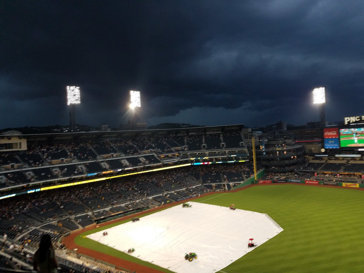 gregchurley's tweet photo. #letsgobucs https://t.co/7srbX6WKWo