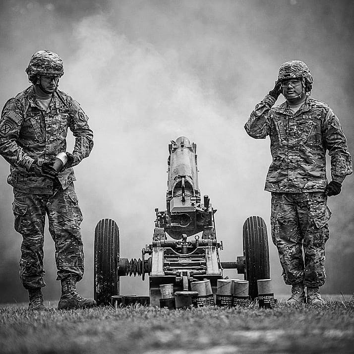 ArmyHouston's tweet photo. 🇺🇲 Saturday Salute!! Here's to all of you for following #Goarmyhouston on IG. Thank you for your continued support! We truly appreciate you. Let us know what you'd like to see more of in the comments below! https://t.co/5pKtHmDsSA
