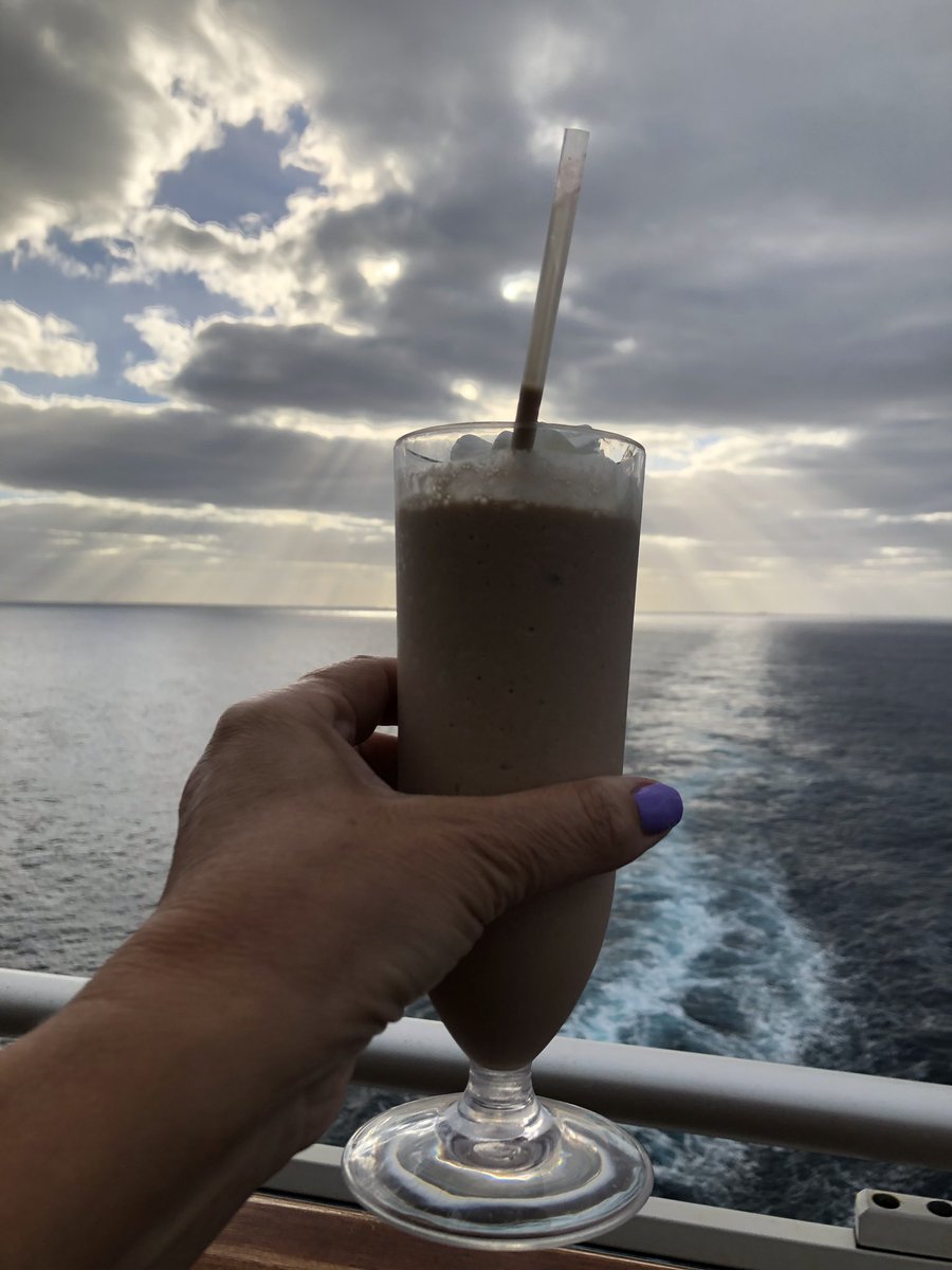 CruzinParadise's tweet photo. @101Boating @RealSaltLife @nauticalportal @SaraBayMarina @bayportyc @StarboardRail #MemorialDayWeekend2019 #PeaceAll https://t.co/SrPR9Q3vdu