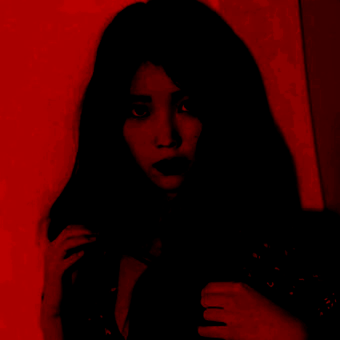 I_DreamOf_U's tweet photo. Lee { IU } Jieun

"Scream for me again..."

○ Vampire
○ 16+
○ NSA

"...it's a gorgeous sound" https://t.co/oAEd9w78zn