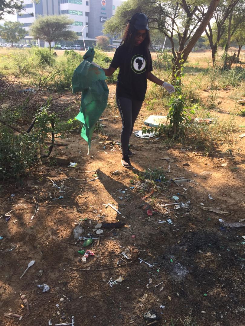 iam_PatoK's tweet image. On #earthday2019 I challenged @Lerimodiega to the do the #CleanUpChallenge, on #AfricaDay2019 we went to clean up the Gaborone CBD because the #AfricaWeWant is litter free #Agenda2063 💚