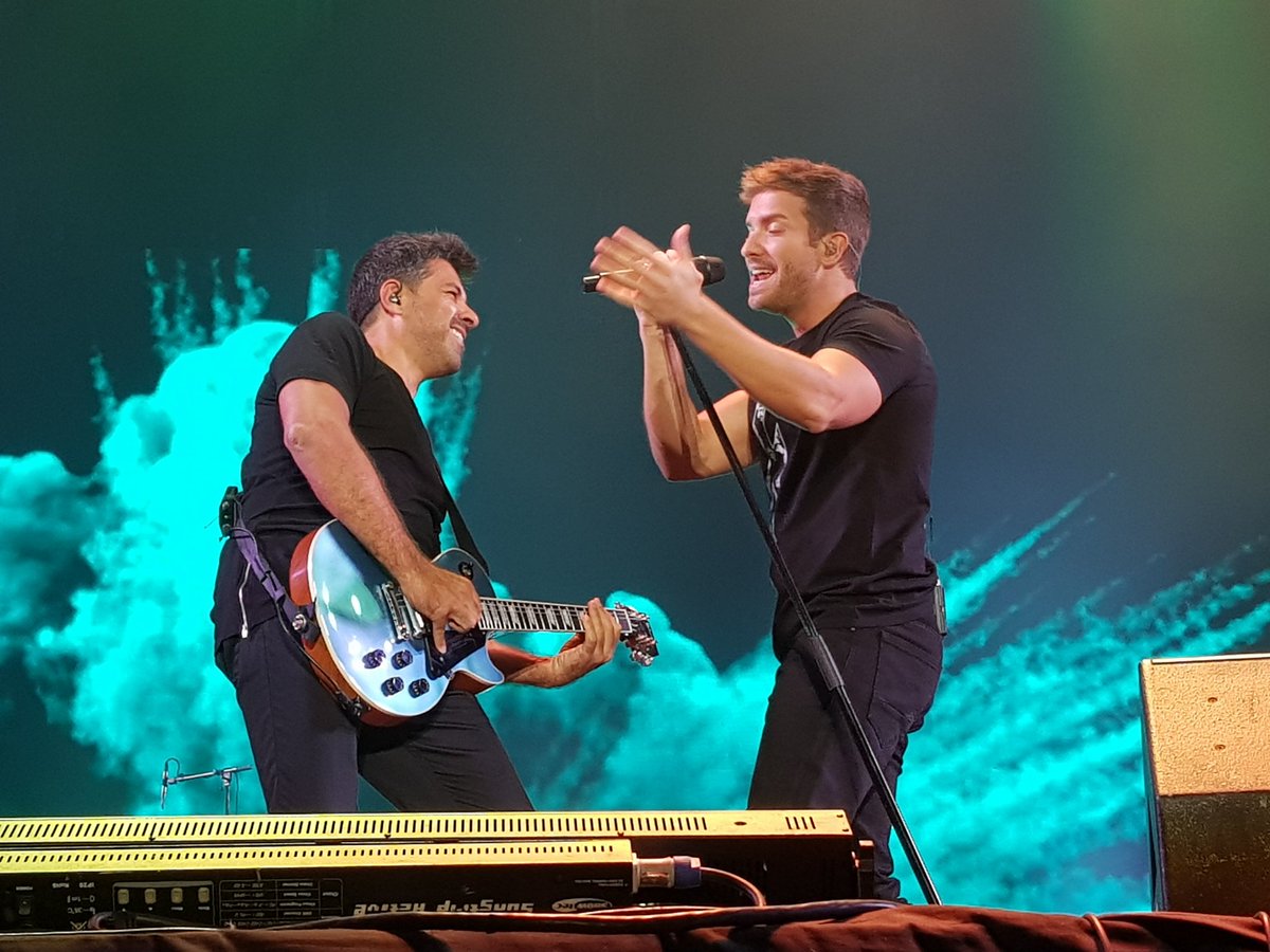 PabloAlboranTR's tweet photo. 📷|| @pabloalboran en el Auditorio Marina Sur de Valencia #TourPrometoValencia https://t.co/gNXfpiKiwC
Via @AlboranTeam