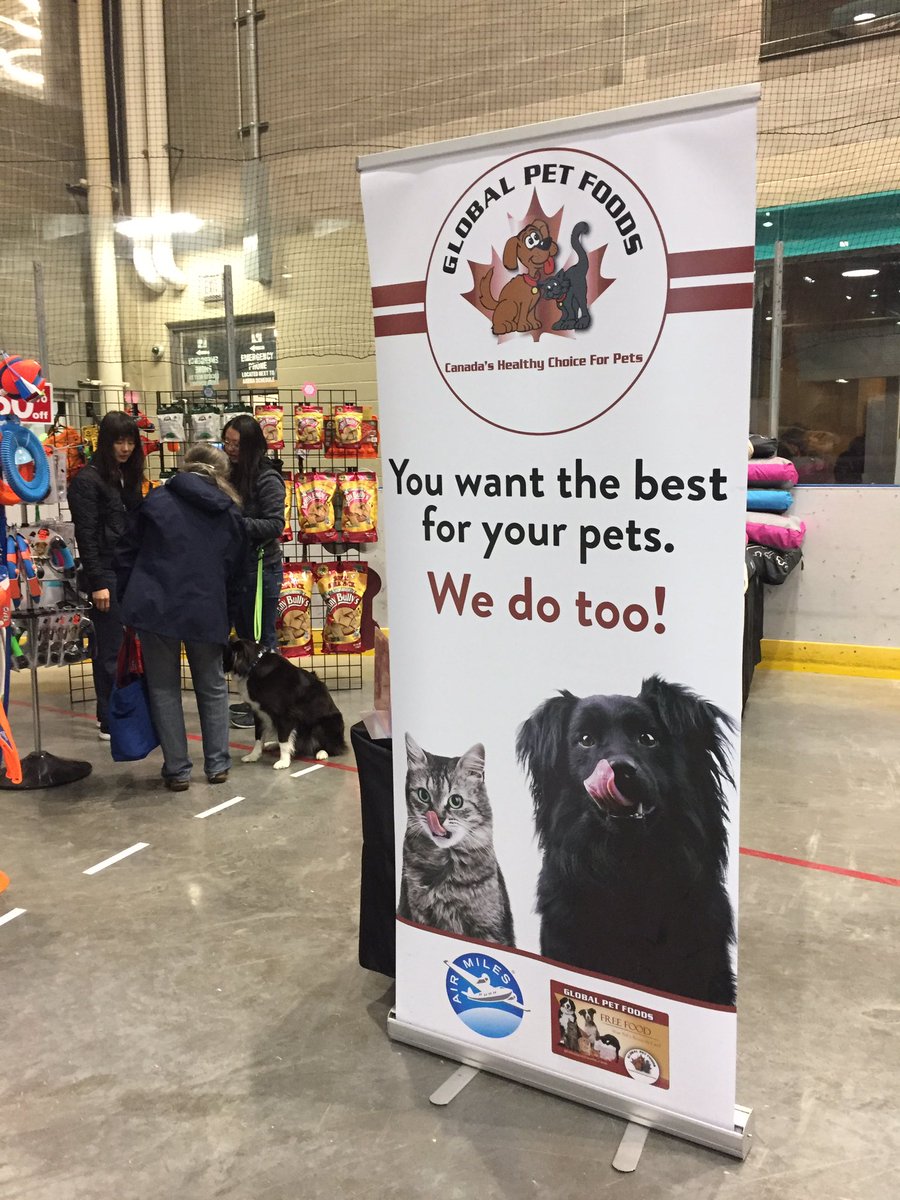 fimango's tweet photo. These treats at the @GlobalPetFoods booth are so cute!!! #DOGFESTYYC #yycdogs #dogfestcalgary https://t.co/BRX1OJCp9B