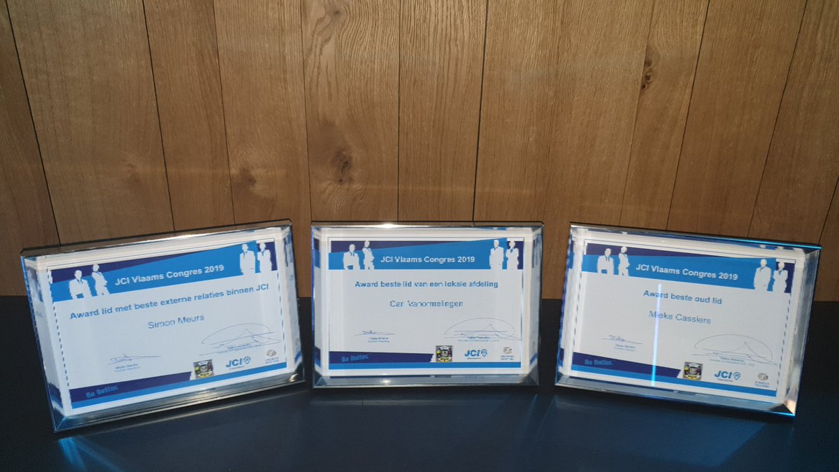 💥 Op het JCI Vlaams Congres te Torhout wonnen we 3 awards: <a href="/SimonMeurs/">Simon Meurs</a> voor Beste Externe Relaties - <a href="/justsaycarl/">Carl Vanormelingen</a> voor Beste Lid en Mieke Cassiers voor Beste Oud-Lid 🔥🍾