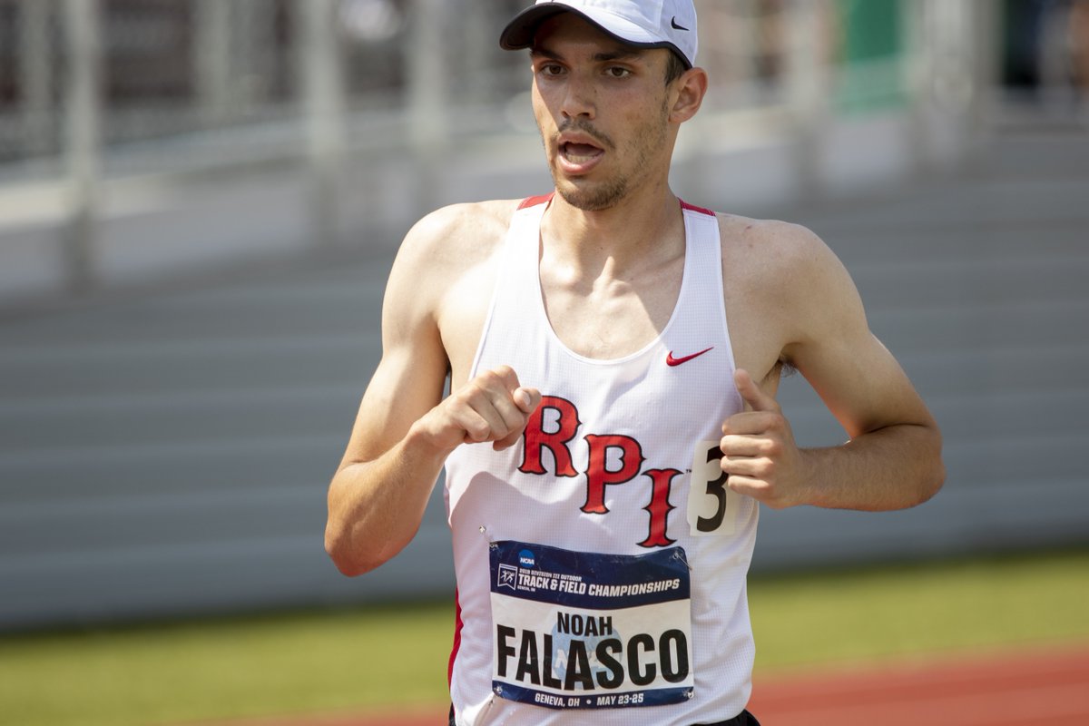 RPIAthletics's tweet photo. TF-M | Running his second race in two hours, junior Noah Falasco finishes the 5000 meters in 15:45.83, which was good for 18th. #RPITF #RPIXC #D3TF https://t.co/GGdHnaRfgY