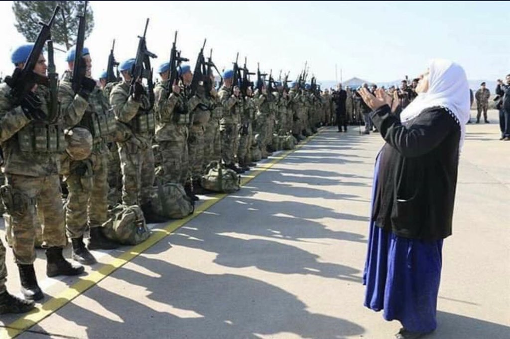 MikailArslan40's tweet photo. Vatani bayragi ugrunda yilmadan görevini ifa eden yiğit  UZMAN ÇAVUŞ ’larımızın Özlük hakları mücadelesinde sonuna kadar yanlarında ve takipçisi olacağım. 

Selam olsun Vatanı İçin mücadele eden tüm kardeşlerime.🇹🇷

#UzmCvslaraSesVerTurkiye https://t.co/sfR3PqohOa