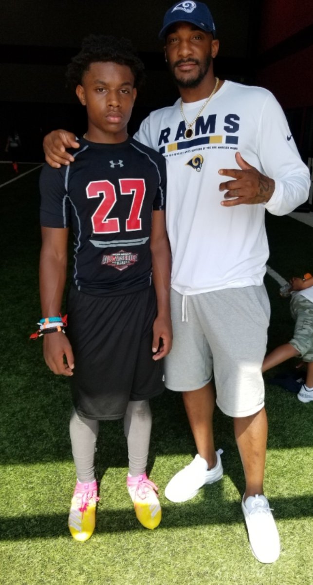 Nolimitmaj__'s tweet image. Out here in Dallas soaking up all of the knowledge I can from one of the best!! Thanks for the invite @AqibTalib21!!! #TheProcess2 #DallasTexas #SemajJackson #BeastMode #ClassOf2024