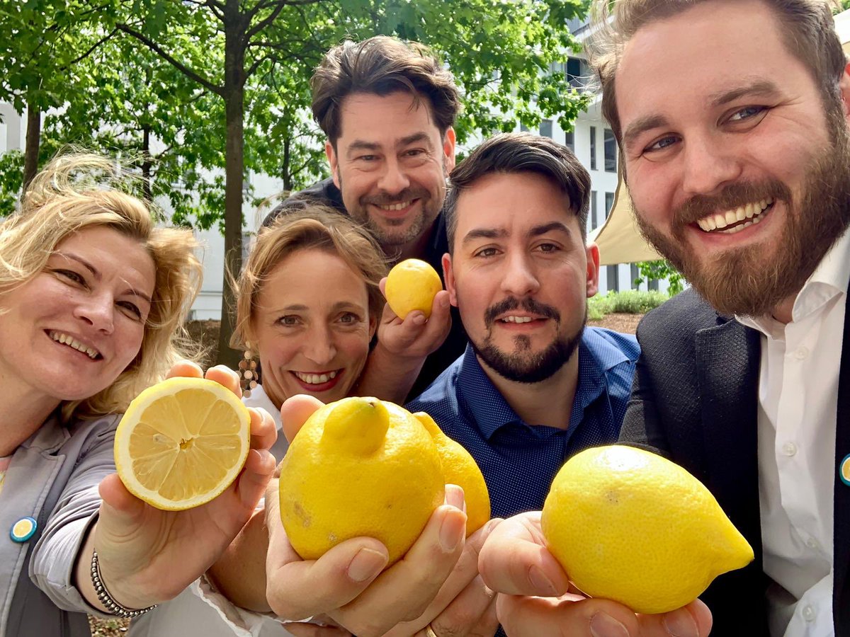 maqufe's tweet photo. Das Beste am #DPOK ? Wunderbare Menschen zum Netzwerken, die den Mut haben ihre Projekte vor einer Jury zu präsentieren! 👏🏻🤩🙌🏻 https://t.co/ux5cEOwQQg