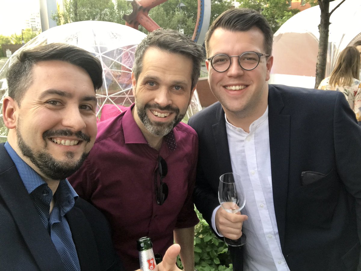 maqufe's tweet photo. Das Beste am #DPOK ? Wunderbare Menschen zum Netzwerken, die den Mut haben ihre Projekte vor einer Jury zu präsentieren! 👏🏻🤩🙌🏻 https://t.co/ux5cEOwQQg