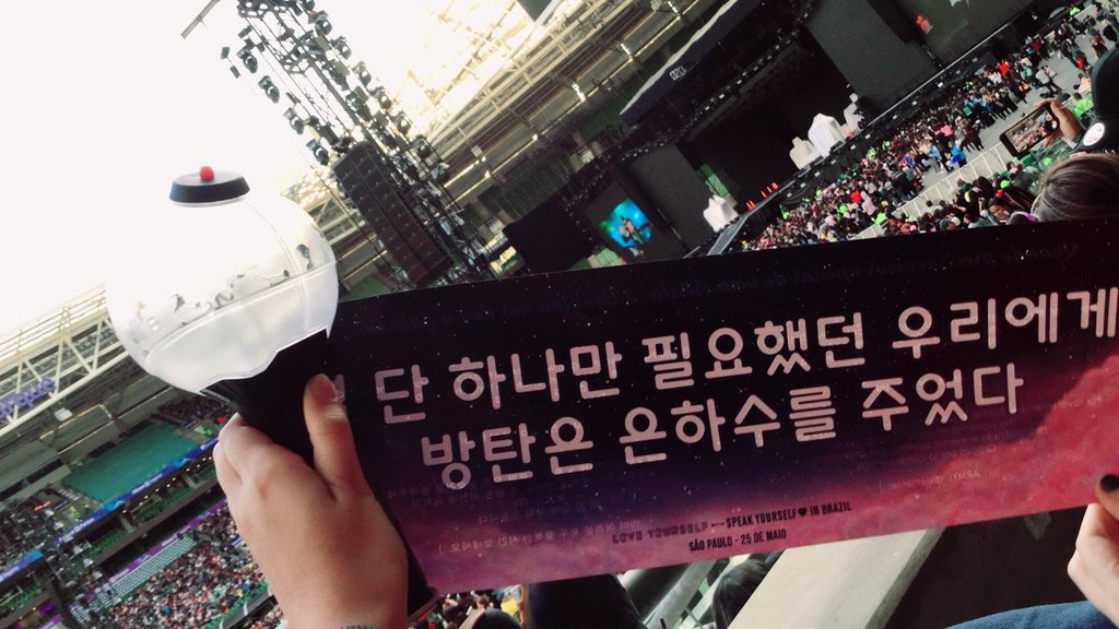 egofagia_'s tweet photo. Because you showed us reasons why we should love ourselves 💜
#BTSatAllianzParque
#BTSinBrazil https://t.co/hvk6ED8Itn
