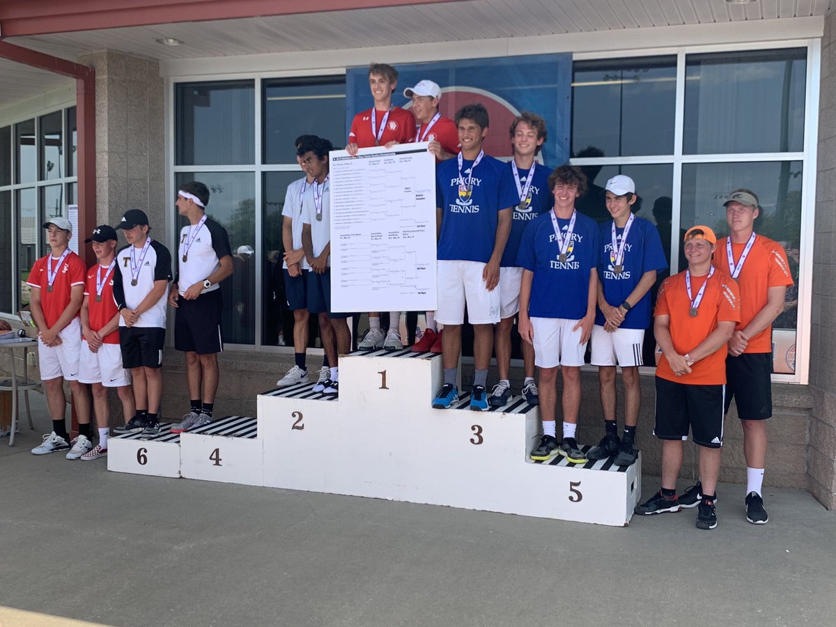 ActivitiesKV's tweet photo. Tiger Tennis wraps up the season with a 7th place finish at state! #chuckandbenny #medalists https://t.co/jkDXF79T8g