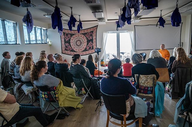 pparamai's tweet photo. A peaceful meditation session “how to be happy with the present moment” in @omsetrid Keflavík Iceland
#mindfulness
#meditation
#iceland
#peace
#monk
#yoga
#keflavik
#meditators
#PeaceInPeaceOut https://t.co/zNzAAoumPM https://t.co/bGI29oMXnl