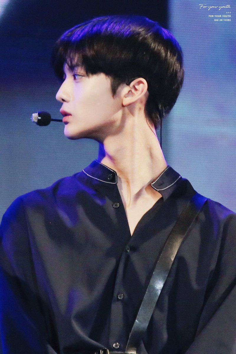 timeto_bjy's tweet photo. 180526 서원밸리 그린콘서트 #배진영 https://t.co/AGmxEMmnEc