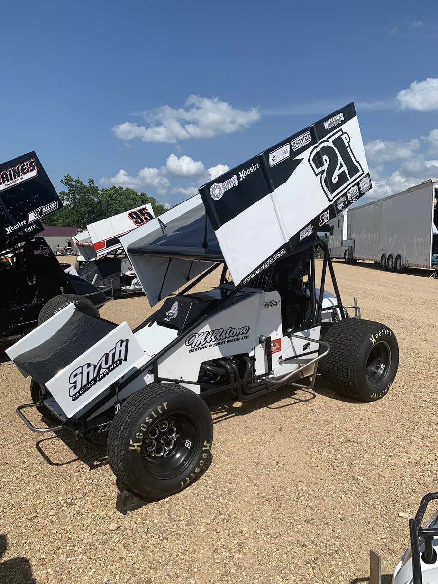 Ready for night one <a href="/LOSspeedway/">Lake Ozark Speedway</a> with the @LucasOilASCS