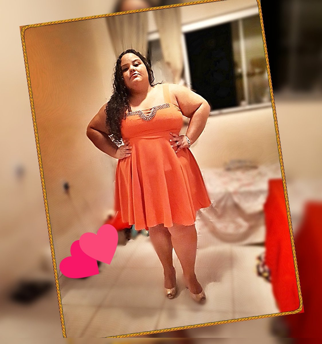 AlyellM's tweet photo. Vestida ou pelada. Linda do mesmo jeito! #plussize #alyellmatos #rainhaplus #EmpoderamientoFemenino #podermulherplus #lindasggs https://t.co/ngZwRTM2Rg