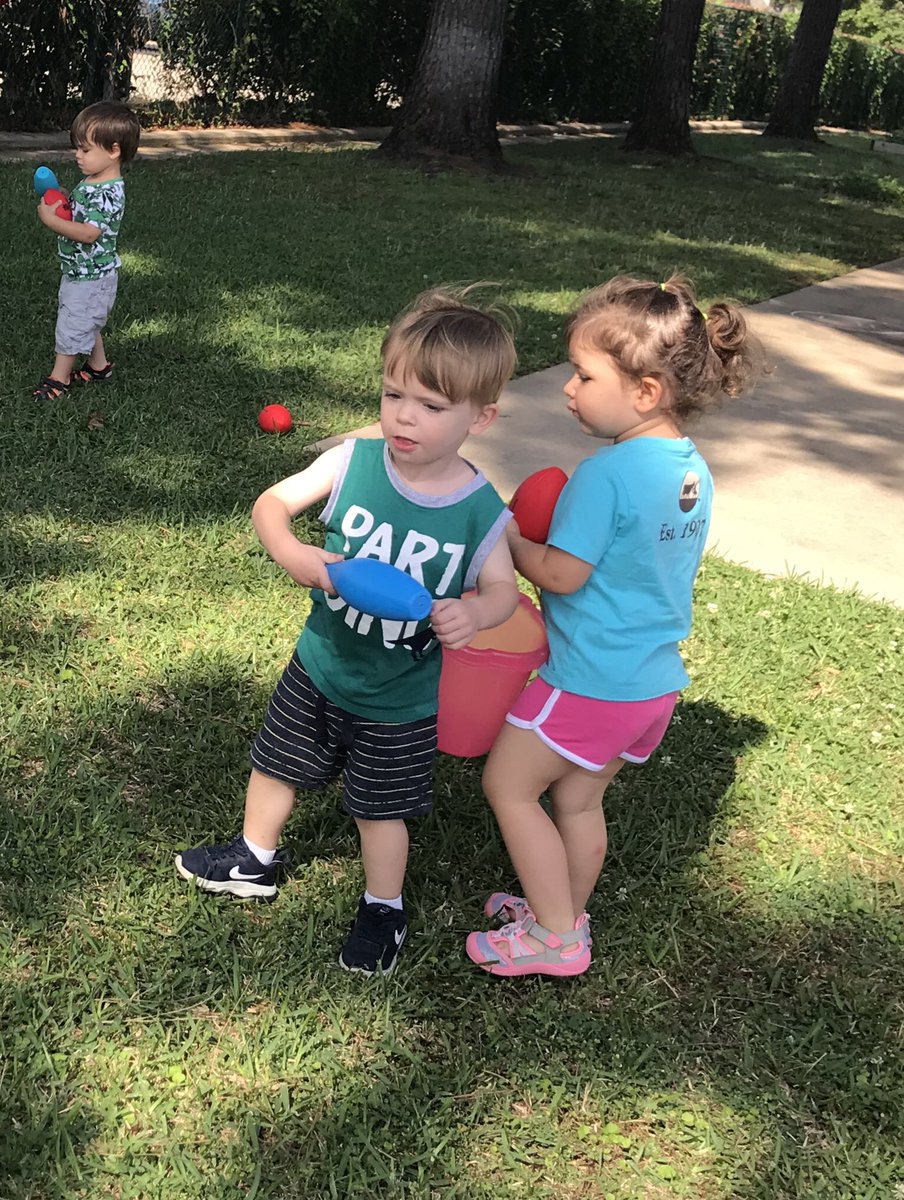 Free play!! Our kiddos enjoyed free play #bumblebeefieldday <a href="/GCISDECDC/">ECDCRoos</a>