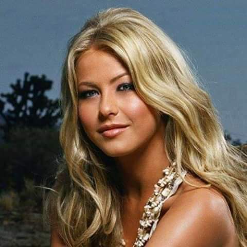 SarahAli1234pp's tweet photo. شرقيه انا..
مُـتهـورة وَ مـجنُـونـة نَـوعاً مـا
لـڪِنْ جَميلـة لـأنـنِـي بِـ قــُربـڪ♥. https://t.co/v8JZ9HwKjj