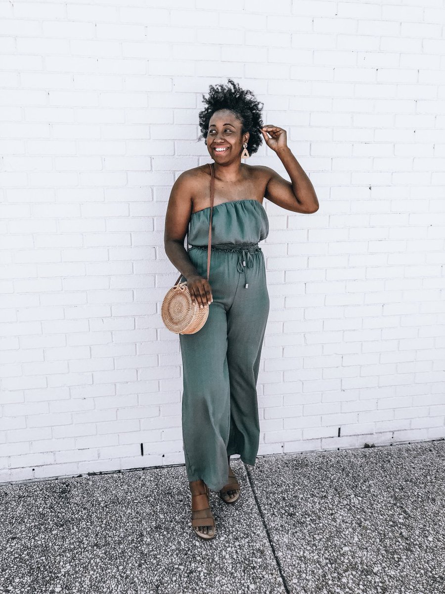 LFStyling's tweet photo. Try on session with Ashbrooke Boutique: https://t.co/W7VaBt8mCz https://t.co/cxRRUwOMD8