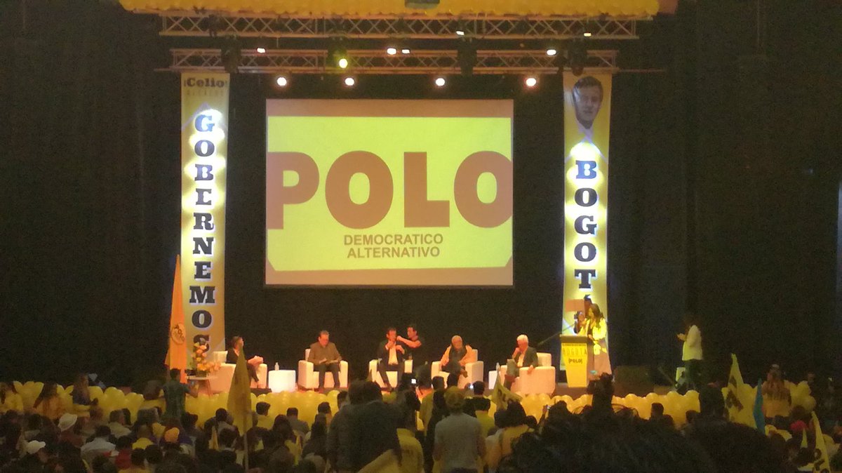 CarlosAceroC's tweet photo. "Bogotá debe tener un sistema de movilidad integral, con metro como su eje. Y es claro que los transmilenios no sustituyen a los metros, esa es una mentira de Peñalosa" @JERobledo

#GobernemosBogotá https://t.co/LJ9I92c1Ij