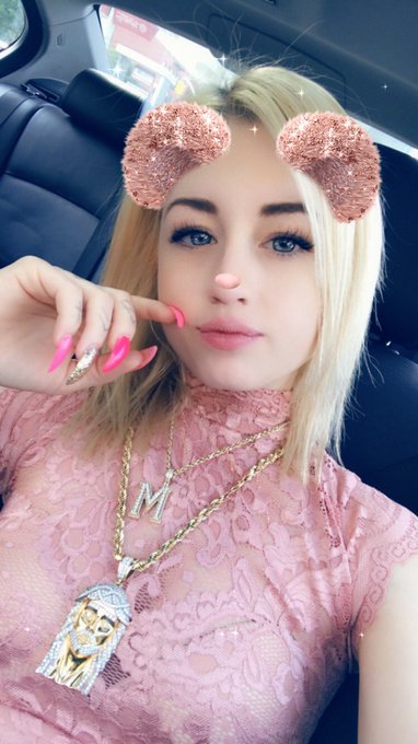 Snow bunny drippin baby ❄️🐰 https://t.co/OqBQ5DylVn<a href="/tag/bored"class="tags"><span>#bored</span></a>