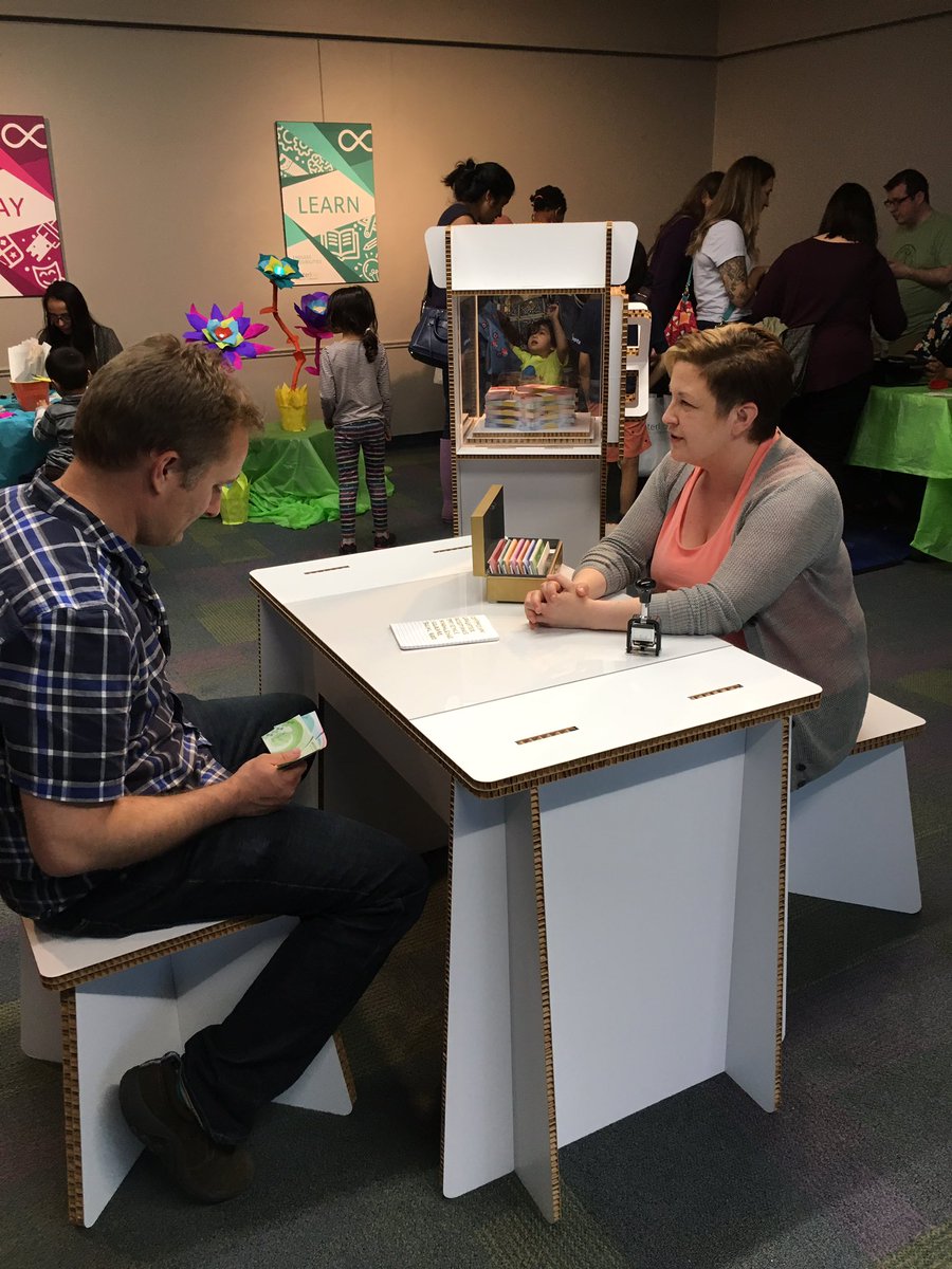 WaterlooLibrary's tweet photo. Community Maker Night with our friends from Engaging Econimies of Change has begun and we are having lots of fun. Join us from 5-8pm at our Main Library! #SomethingDifferent #CANSEE2019 https://t.co/569NpQGqQB