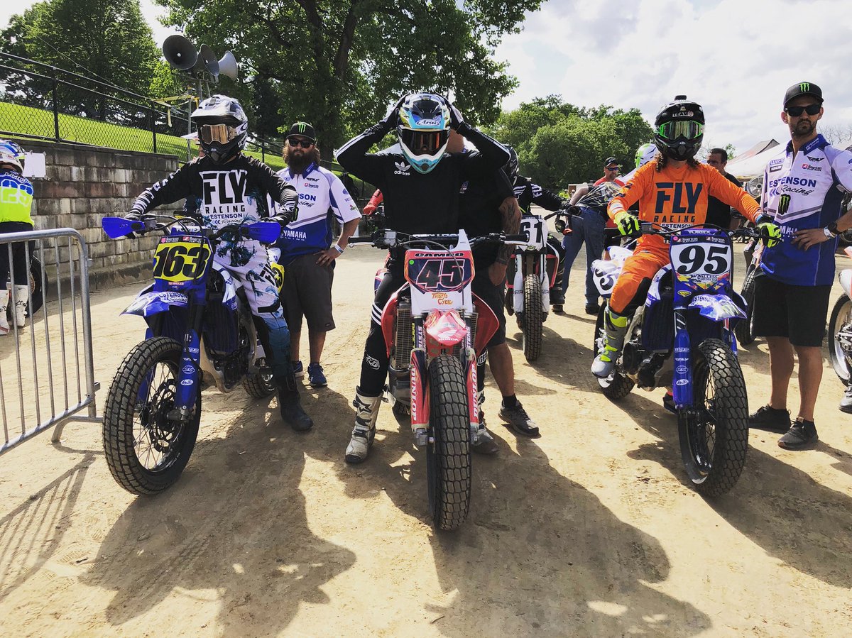 EstensonRacing's tweet photo. Just some road racers out here for some Saturday fun... #springfieldtt https://t.co/YmZ91H6yZ6