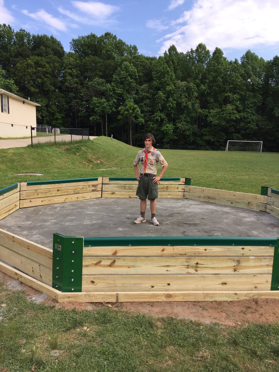 Eagle Scout Project for Minnieville Elementary School is almost complete. A few minor additions and the new Gaga ball pit will be ready for students.#MNEStheBest