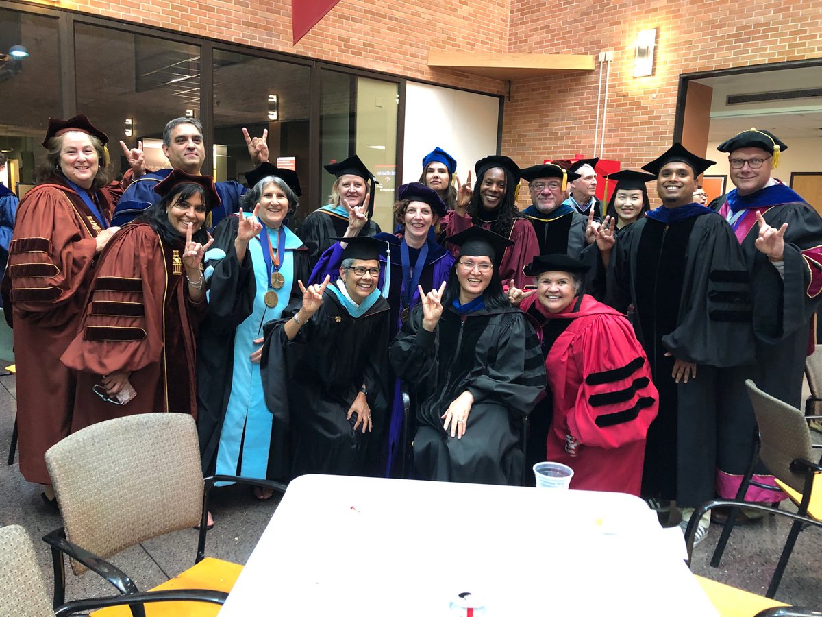 TBeretvas's tweet photo. UT COE ready to celebrate graduates ⁦@utexascoe⁩ #whatstartshere https://t.co/8EfL3tqPvx