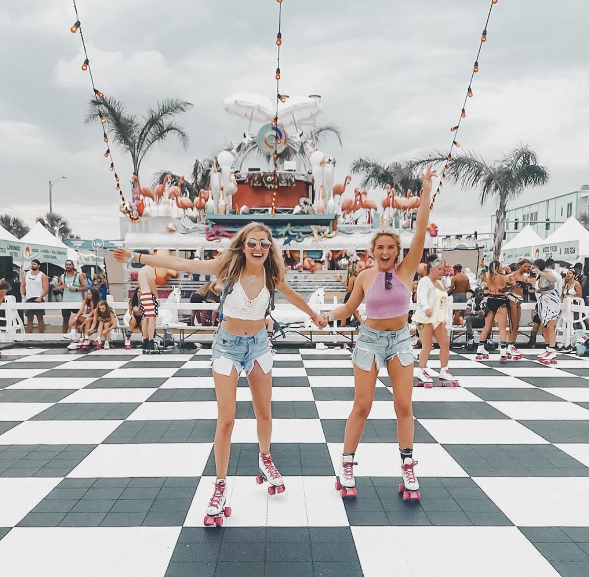 Raise your hand if you can’t wait to find your sisters during Formal Recruitment! ✨ Registration opens June 3!