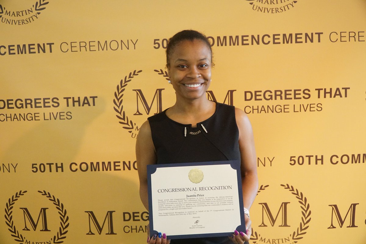 TevinStuddard's tweet photo. @indychapter_ibe honored a passionate educator from @TindleySchools @_MissEDUcation_ 

Miss Price aspires to meet every scholar where they are in order to support them to reach their potential 

@eekiyor she'll be at the next ICIBE meeting https://t.co/T4XJMDxu1R