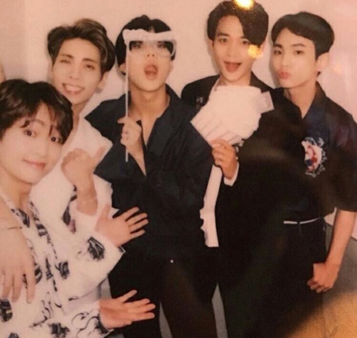 puppyoppa's tweet photo. happy 11th anniversary to the ones who still own my whole heart and who i still love and cherish forever and i wish them nothing but health and happiness 💙 you 5 have given me more than i could ever express in words https://t.co/RBJ65XJL7m