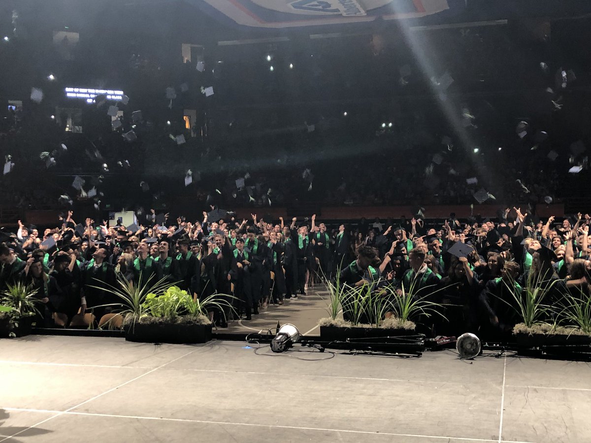mtnviewmaverick's tweet photo. Congratulations and thank you to the class of 2019 - you have left your stamp on Mountain View!! #Hornsup!! https://t.co/jlyC5MQsy7