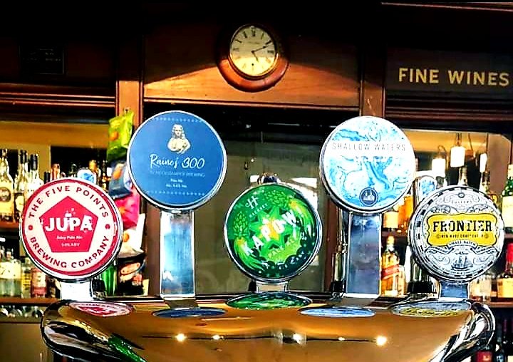 sallydeathridge's tweet photo. @SaveRaines @SOSRaines @ELAdvertiser #saveraines
Celebrating 300 years of history - a school with it's own beer! Over 18s only though - Raine's marked it's astounding lifespan with a celebration held at St Paul's Cathedral Save our school buy a pint The Approach Pub Approach Rd🙂 https://t.co/JfJyWCYkrI